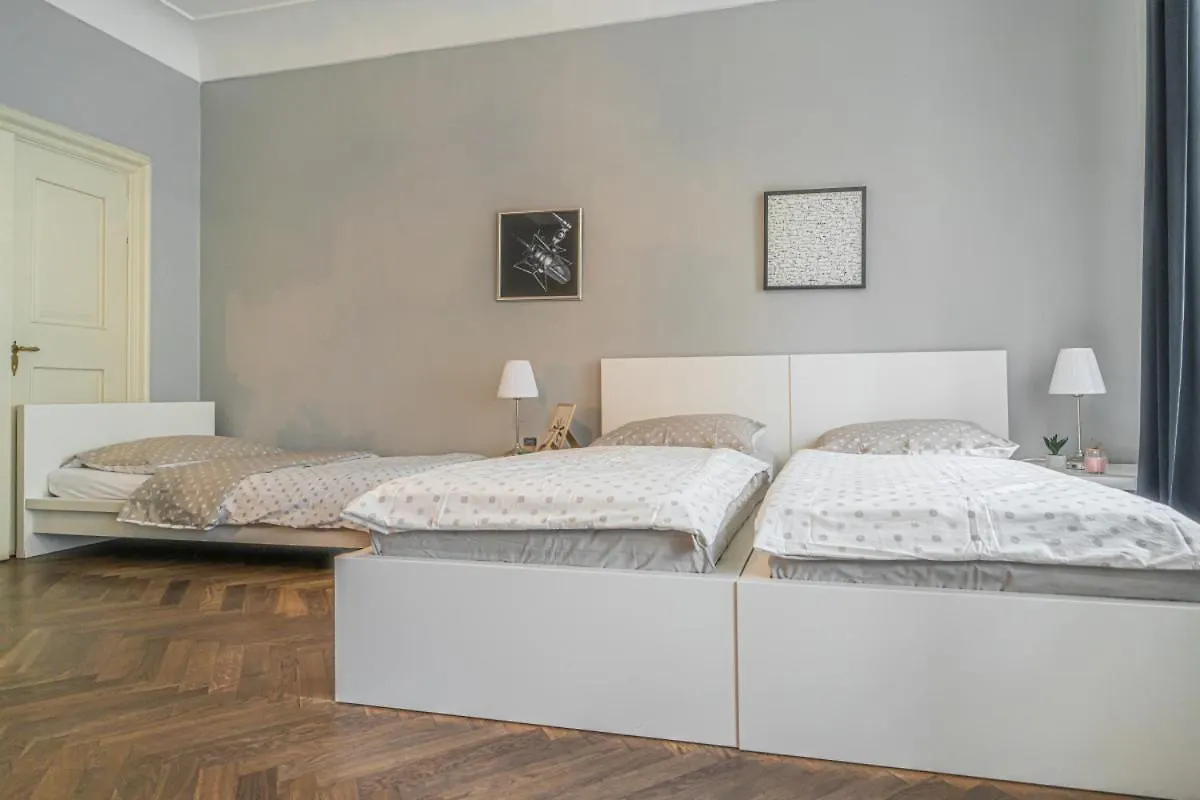 Karmelitska 2 Luxury 1B Apartment Prague